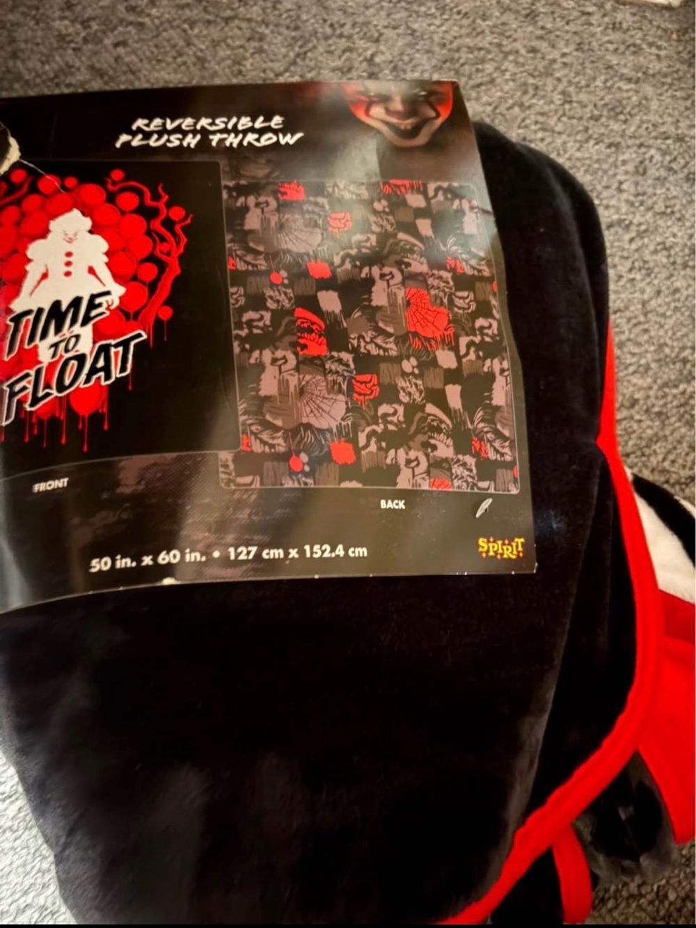 Pennywise Halloween plush throw blanket thick 50 x 60 ! Brand new horror gift